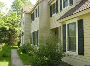 2 Walden Ln, Saratoga Springs, NY 12866