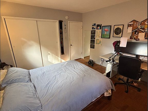 5th image of 542 Addison Ave