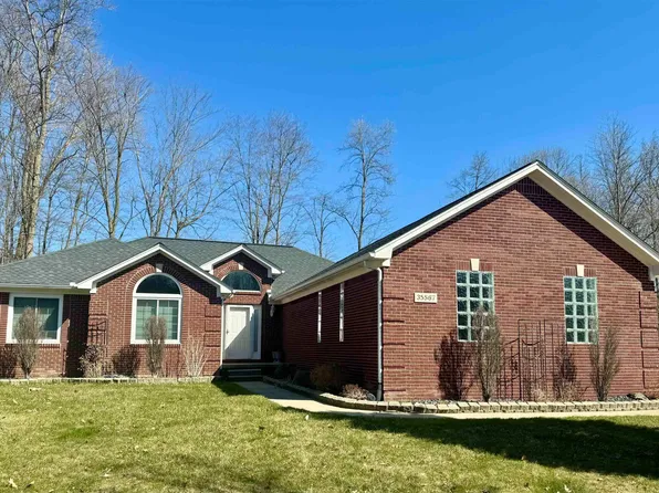 35567 Woodside Dr, Richmond, MI 48062