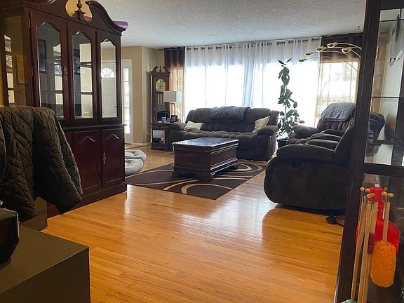 5th image of 4450 Candleglow Dr