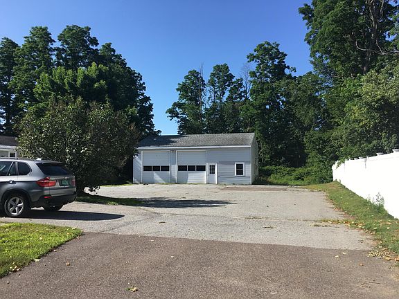 2 Car Parking (2 Bay Garage with 2 Offices in Back Separate Rental)