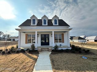 1013 Crepe Myrtle Dr, Brandon, MS