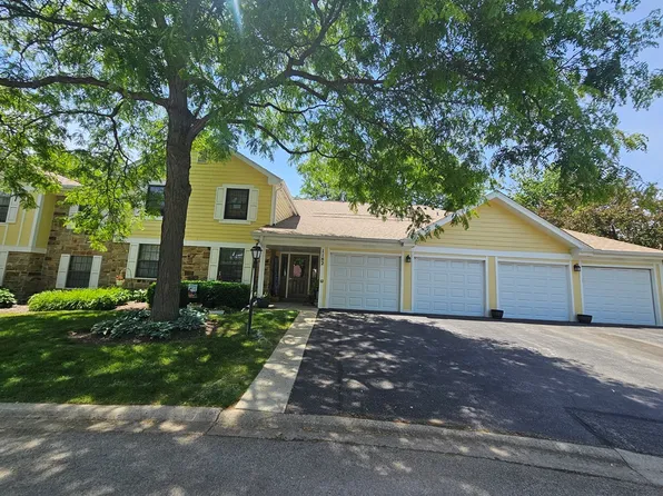 1182 Northbury Ln APT D2, Wheeling, IL 60090