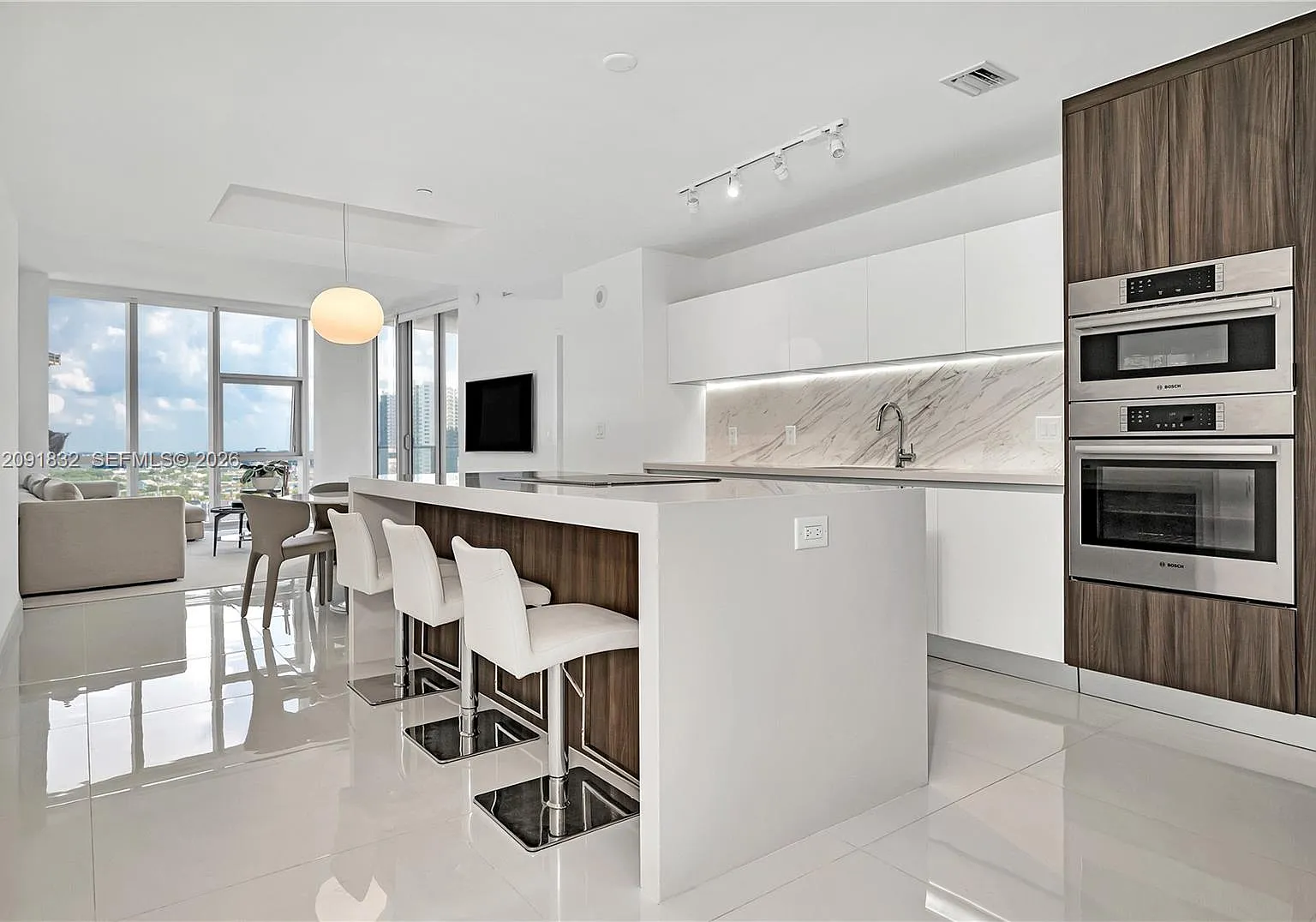 Paramount Miami Worldcent — Photo 3