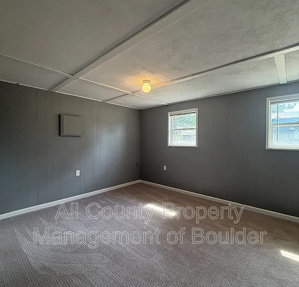 1520 Taft Ct — Photo 16