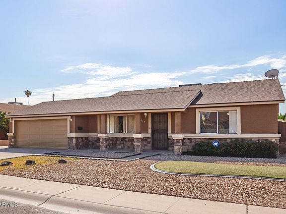 3rd image of 5615 W WILSHIRE Drive