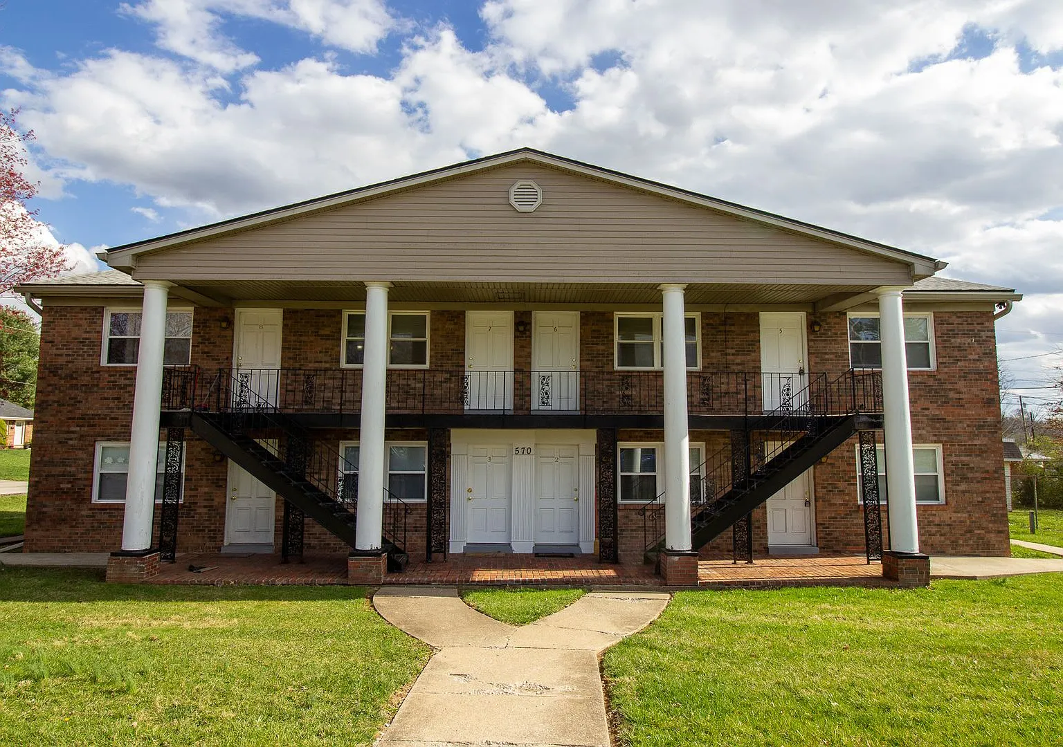 8-Plex (#9-16) — Photo 1