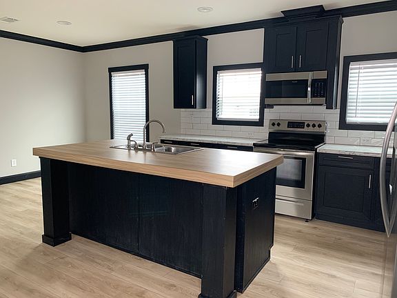 4th image of 250 Dunn Dr #72