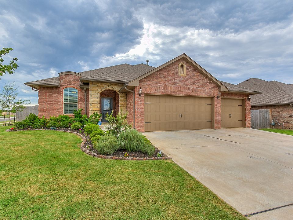 1st image of 2825 Ryder Dr
