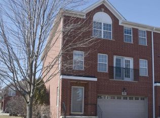 893 Enfield Dr, Northbrook, IL 60062