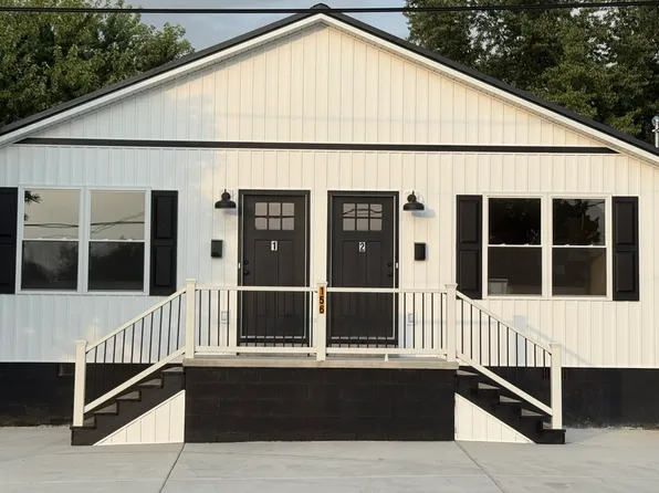 156 6th St #1, Dunbar, WV 25064