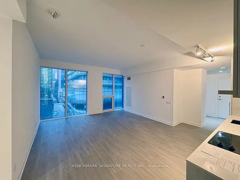8 Wellesley St W #608 — Photo 9