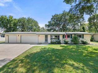 342 Pleasant Way, Seymour, WI 54165