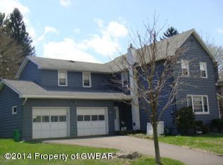 140 Franklin St, Dallas, PA 18612