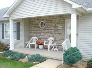 1088 Maple Ridge Ave, Maysville, KY 41056