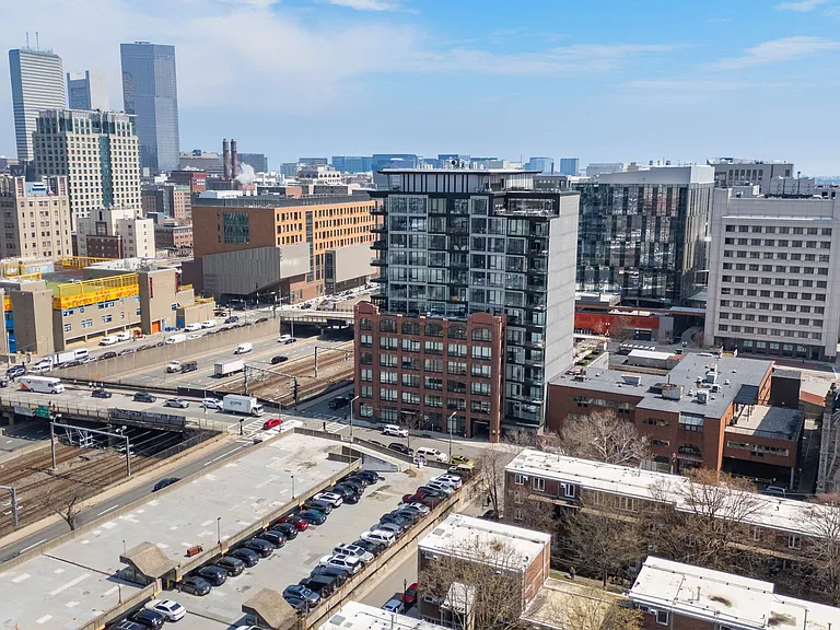 100 Shawmut Ave #811 — Photo 1