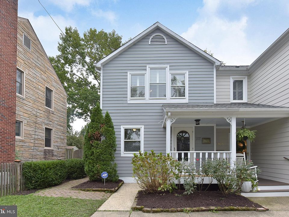 1st image of 107 E Howell Ave