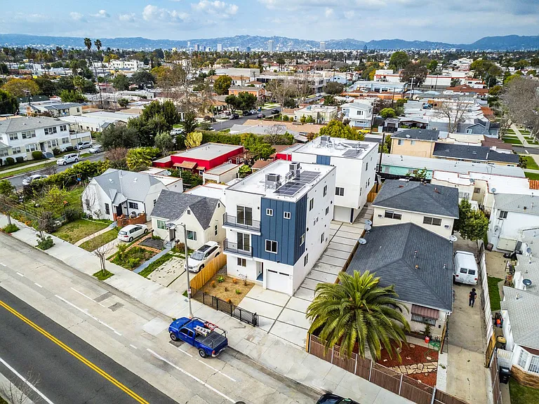 3811 Exposition Blvd — Photo 18