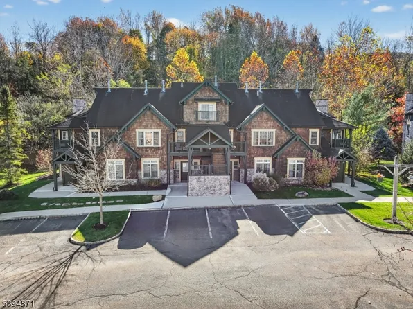 10 Pine Cres Unit 21 BLDG 10 #21, Vernon Twp., NJ 07462