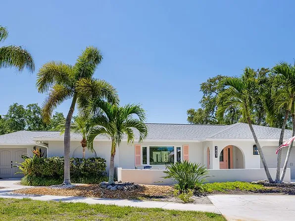 7807 Alhambra Dr, Bradenton, FL 34209