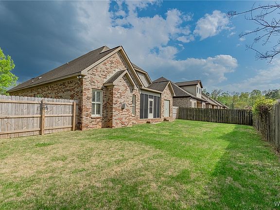 4th image of 4101 Evangeline Way