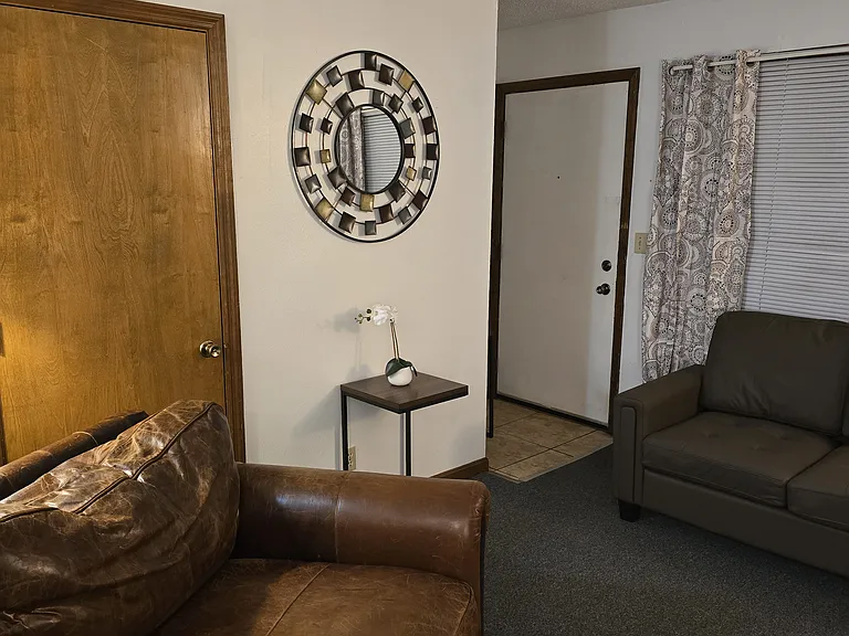 506 E Elm St #2 — Photo 9