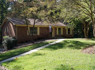 5532 Alma Dr, Winston Salem, NC 27105