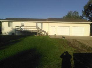 311 S Ottowa St, Iroquois, SD 57353