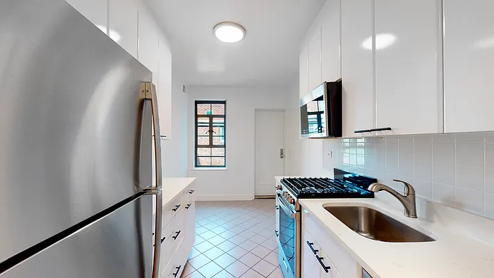 Rented by R New York | media 1