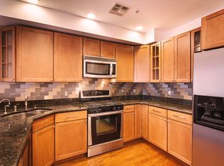 302 1st St APT 4, Hoboken, NJ 07030