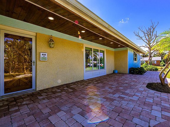 5th image of 160 Royal Dunes Blvd