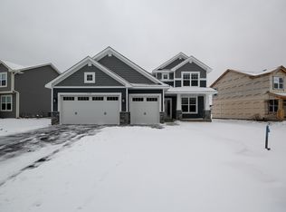 7329 Waterlily Way, Shakopee, MN 55379