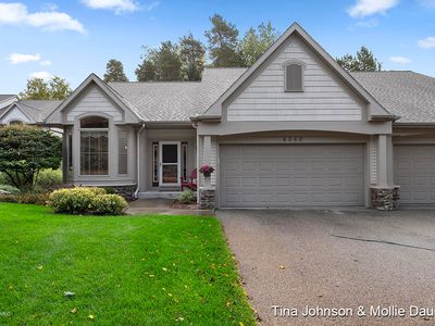 4382 Willow Lane Dr NE, Grand Rapids, MI, 49525