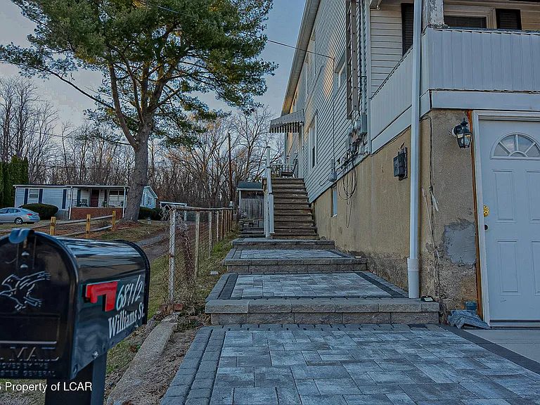 68 Williams St #1 — Photo 2