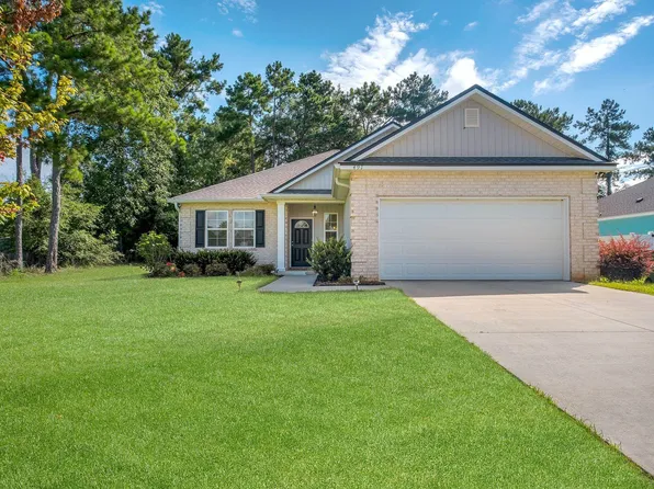 491 Sand Pine Cir, Midway, FL 32343