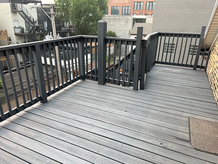 900 N Ashland Ave #4 — Photo 23