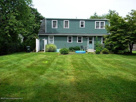 4th image of 1306 Willow Dr