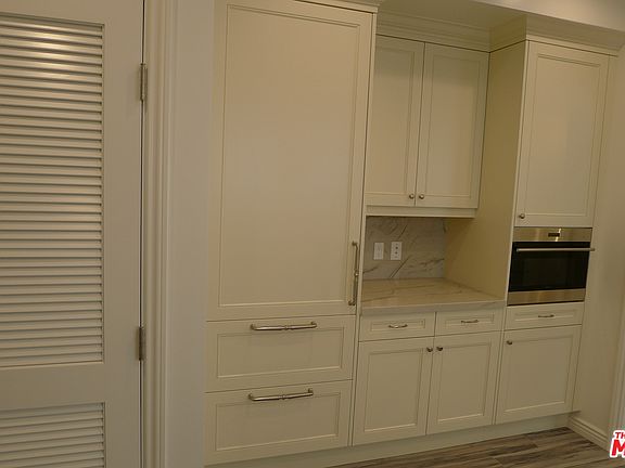 5th image of 207 S El Camino Dr