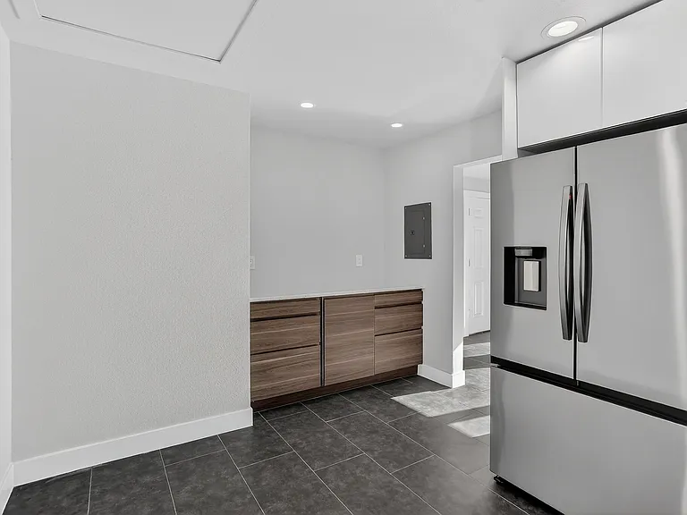 2340 Panorama Ave — Photo 7