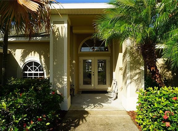 2nd image of 3746 SW 3rd Ave
