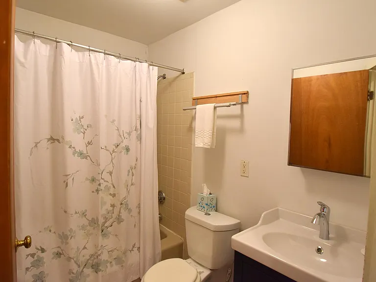 8 Mechanic St #2 — Photo 5
