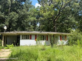 3040 Woodside Dr, Jackson, MS 39212