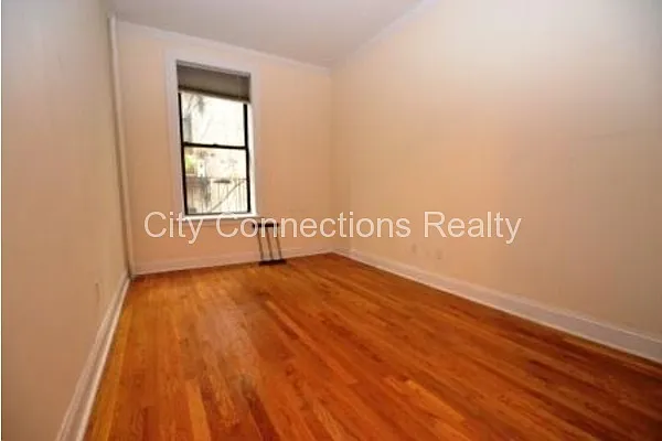 Rented by City Connections Realty | media 6