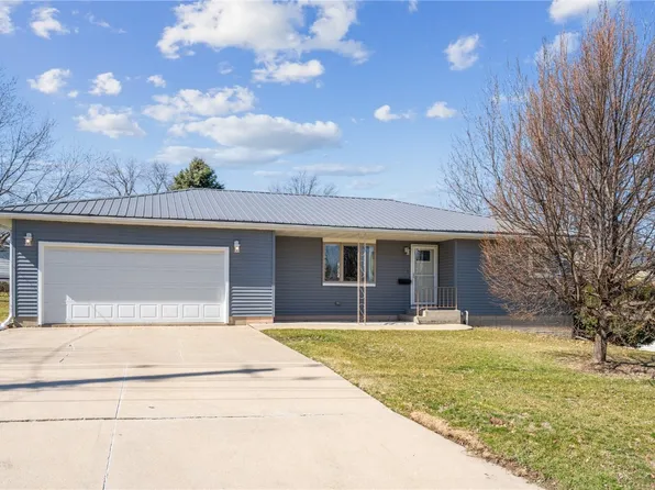 1503 G Ave, Vinton, IA 52349