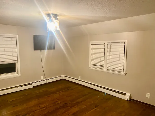 437 Jackson St #4, Petoskey, MI 49770