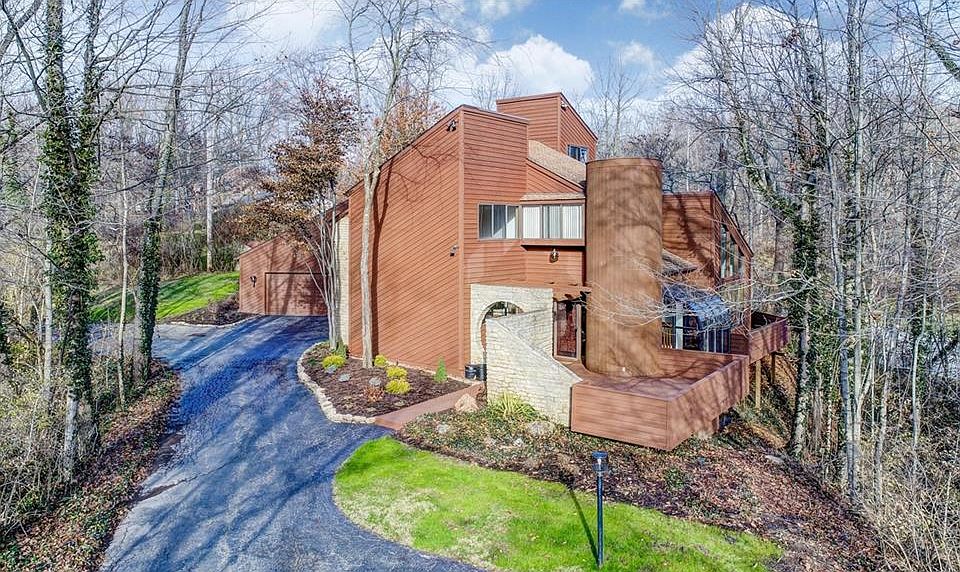 1st image of 2850 Dogwood Dr