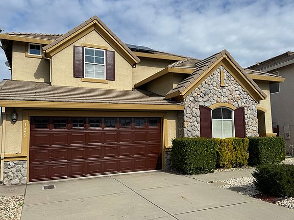 2nd image of 125 Andalusian Way