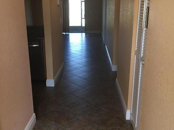 2nd image of 1047 Regency Dr #1047