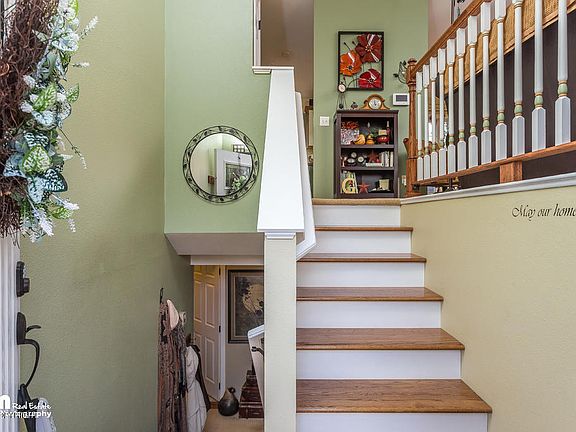 5th image of 18740 Price Island Cir
