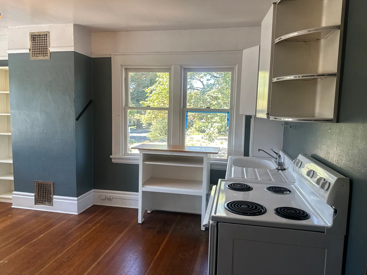 1 bed, $1,100 — Photo 2